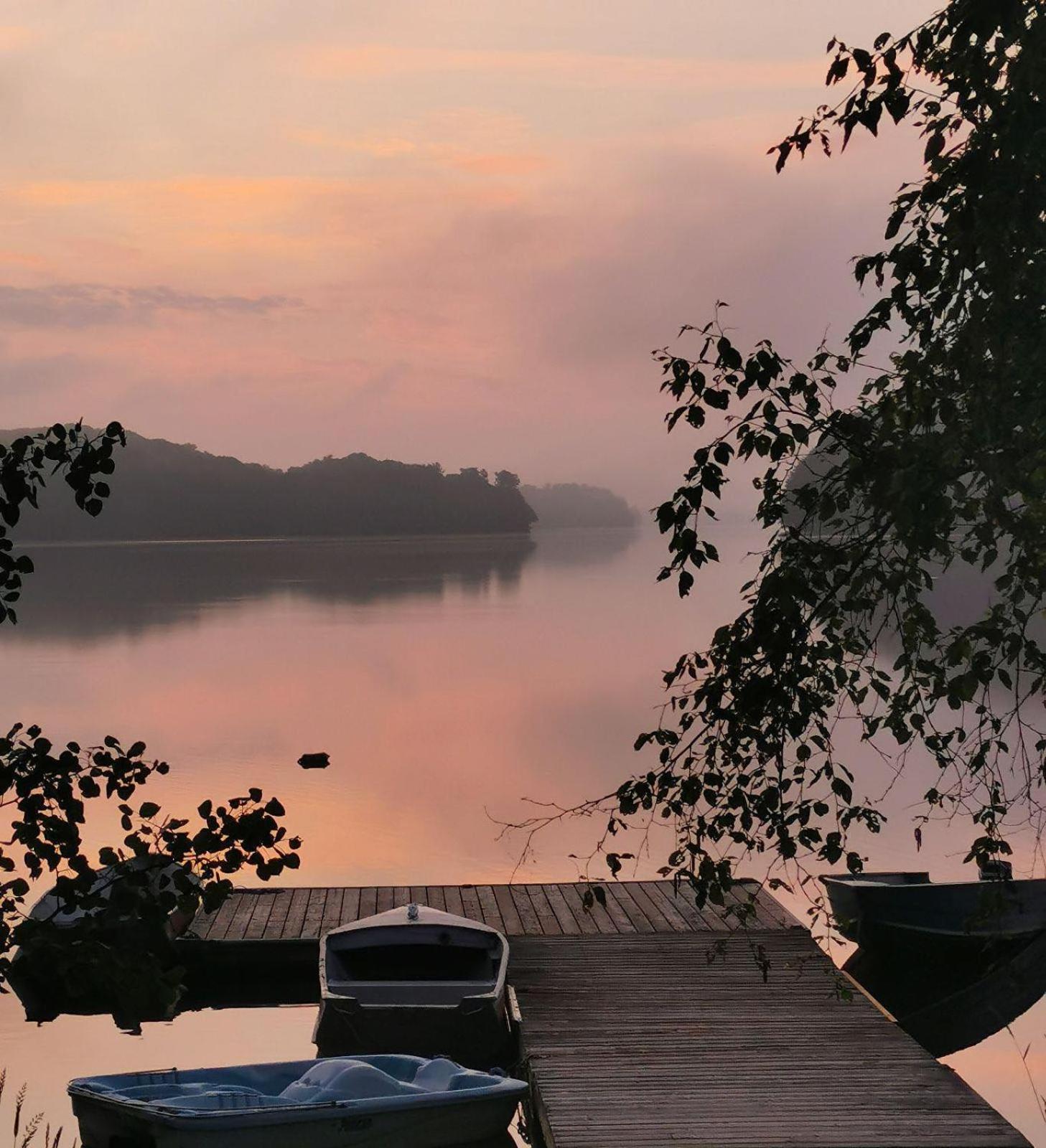 Muskoka Escape Hotel Port Carling Exterior photo